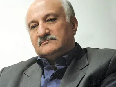 به ازای میلیاردر شدنِ هر فرد، احتمالا صدهزار نفر فقیر شده‌اند/ اگر به مردم می‌گوییم در خانه بمانید باید به آنها کمک معاش بدهیم