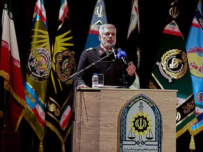 برگزاری اختتامیه جشنواره «جوان سرباز» به میزبانی فراجا/ تحویل درفش برگزاری جشنواره آتی به سربازان سپاه
