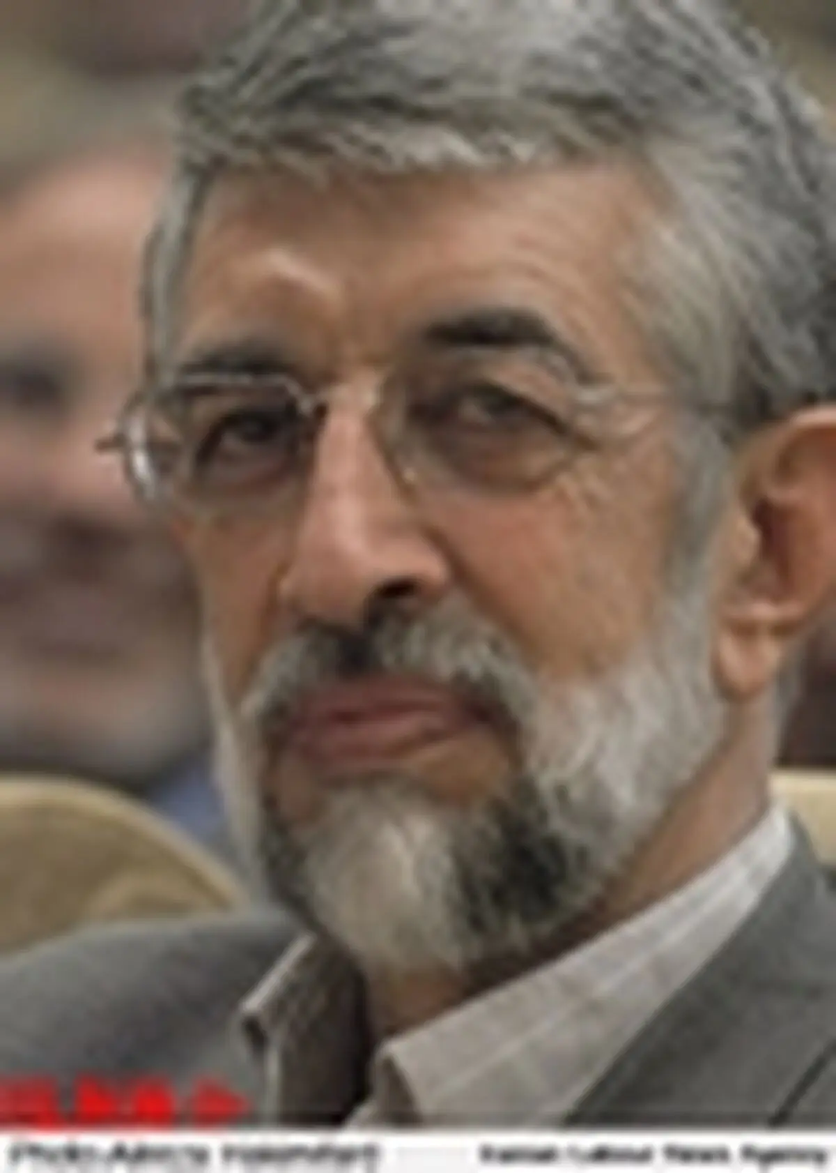 کسانی که نظام را قبول دارند می‌توانند در انتخابات مجلس شرکت کنند