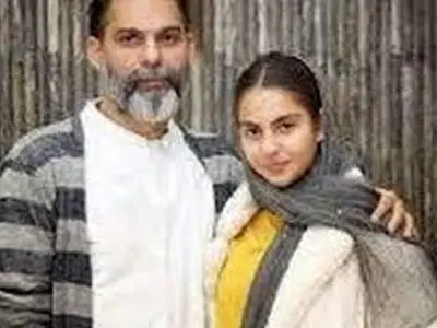 دختر پیمان معادی با پدرش همبازی شد + فیلم