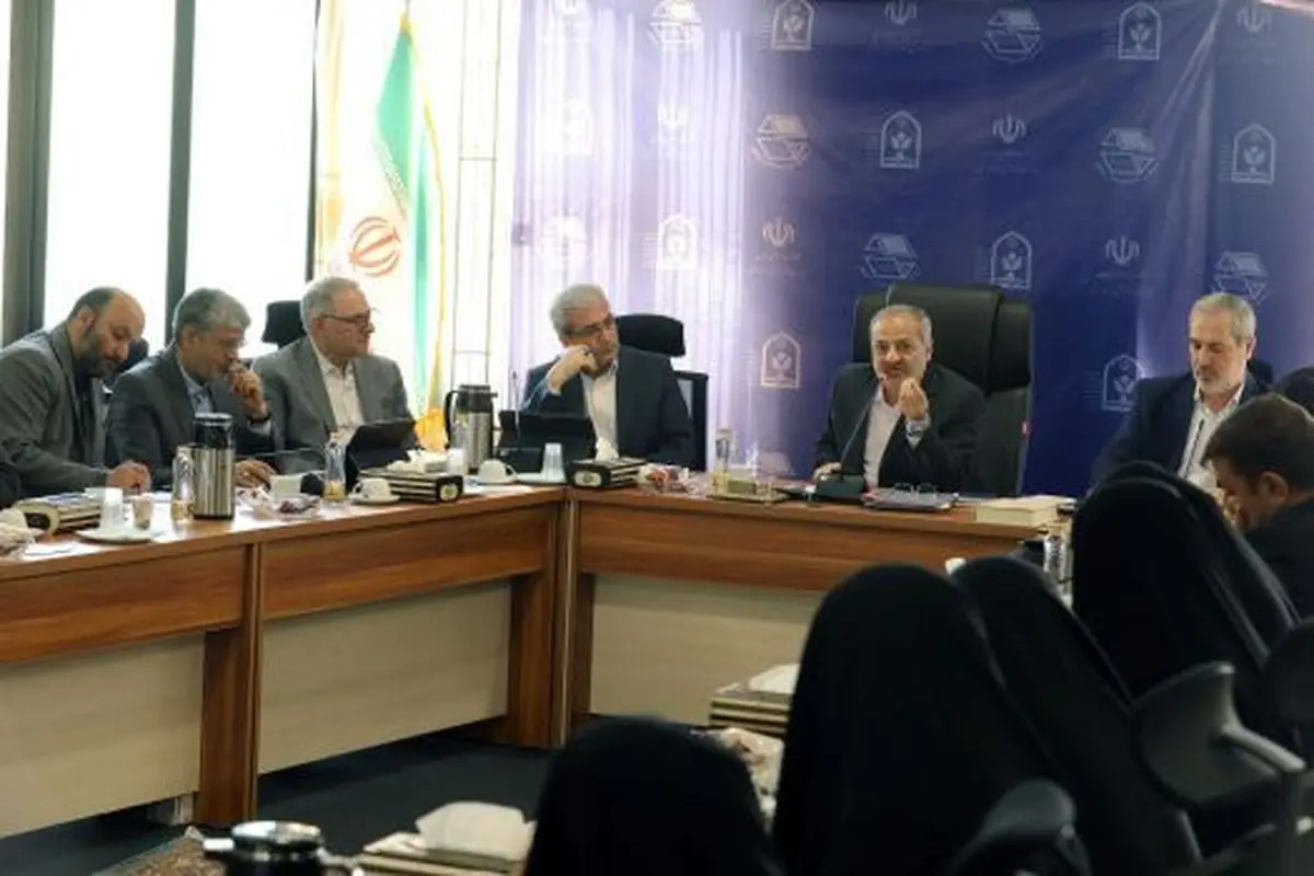 محور برنامههای هفته معلم، تکریم معلمان و تشریح توسعه عدالت آموزشی باشد
