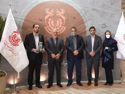 تندیس غرفه برتر به شرکت مس رسید