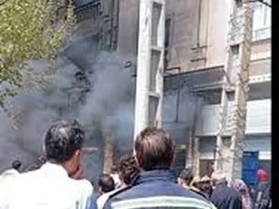 حریق مغازه ابزار یراق آلات و ساختمان مسکونی در جاده شهریار باغستان 20 نفر مصدوم برجای گذاشت

