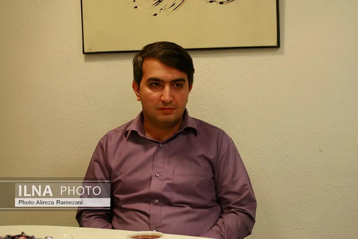 احسان آقایی مدیر هنرستان هنرهای زیبای پسران شد