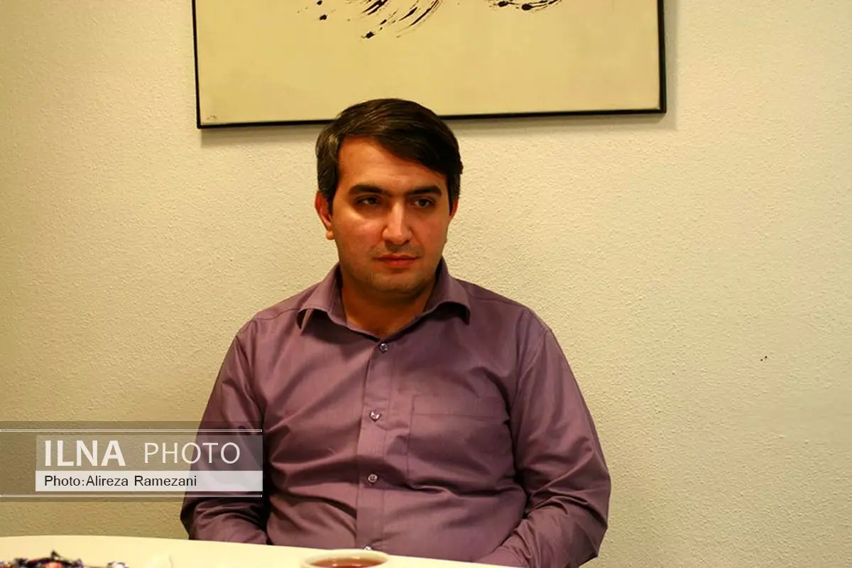 احسان آقایی مدیر هنرستان هنرهای زیبای پسران شد
