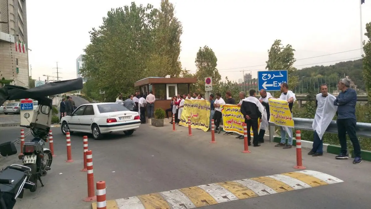 انتقال اعتراضات کارگران حمل‌ونقل خلیج فارس به تهران/ مدیرعامل: به کارگران بعداز اتمام قرارداد دو ماه فرصت همکاری داده شد