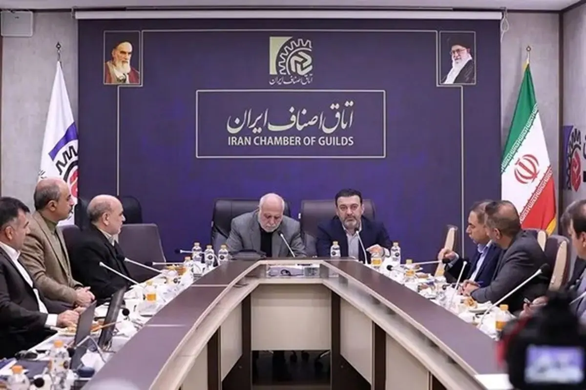 نشست معاون اقتصادی وزیر کشور با رؤسای اتاق‌های اصناف استان‌ها