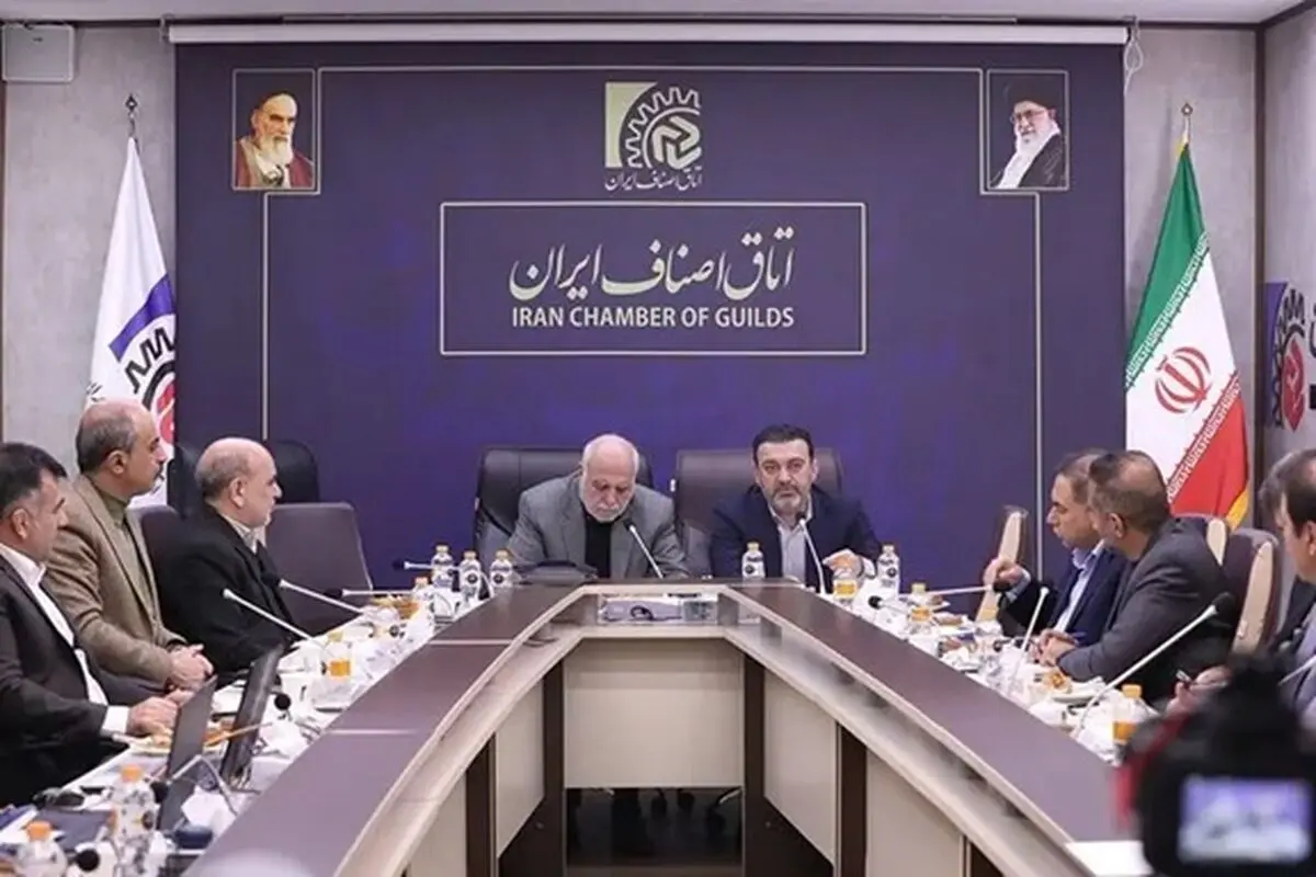 نشست معاون اقتصادی وزیر کشور با رؤسای اتاق‌های اصناف استان‌ها