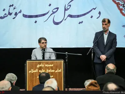 مرحوم حبیبی وقتی وارد بحث عمرانی و سیاسی می‌‌شد از کار فرهنگی غفلت نداشت