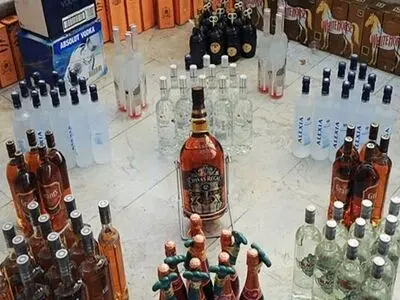 شناسایی کارگاه زیرزمینی تولید غیرمجاز مشروبات الکلی در شهر توره شهرستان شازند