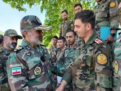قائد القوات البریة للجیش: إرادة قواتنا المسلحة ودعم الشعب ارکعا العدو واذلاه فی کل المیادین