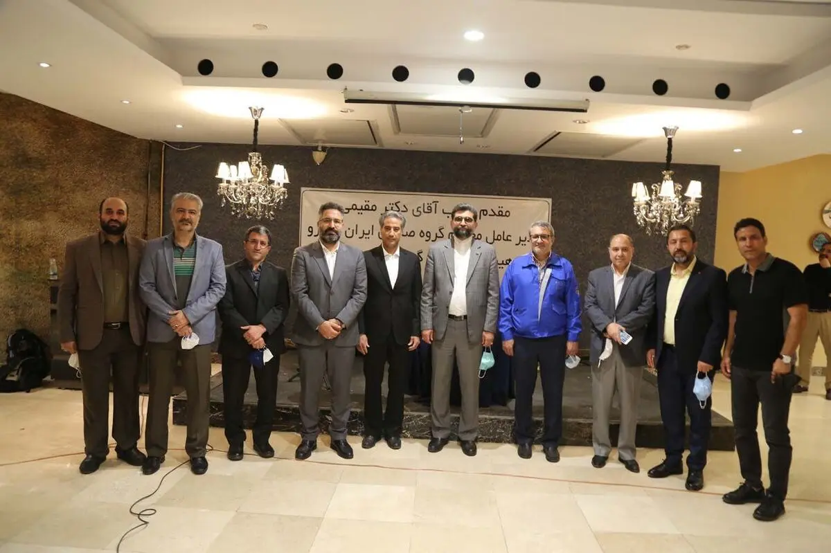 نشست صمیمانه اعضای پیکان با مدیرعامل ایرانخودرو