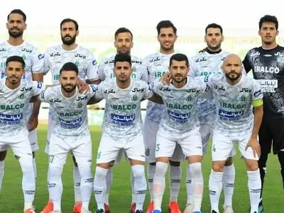 ویدیو: حرکت بازیکنان آلومینیوم به سمت ورزشگاه شهید زینلی
