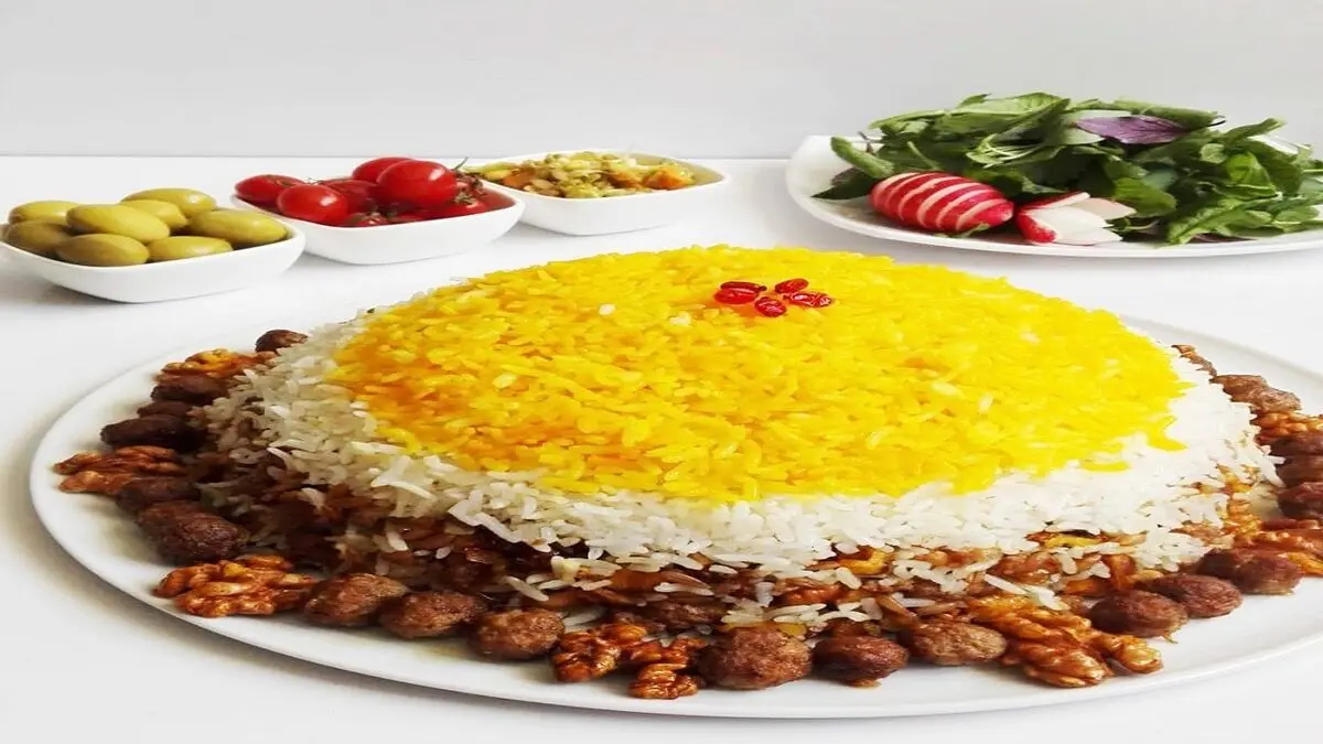 طرز تهیه گردو پلو؛ خوشمزه و مقوی