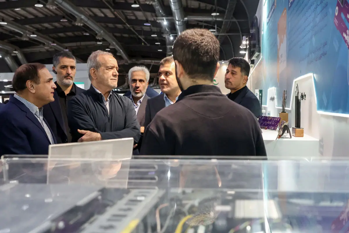 بازدید پزشکیان از شانزدهمین نمایشگاه بین‌المللی فناوری نانو و نخستین نمایشگاه فناوری‌های روزآمد