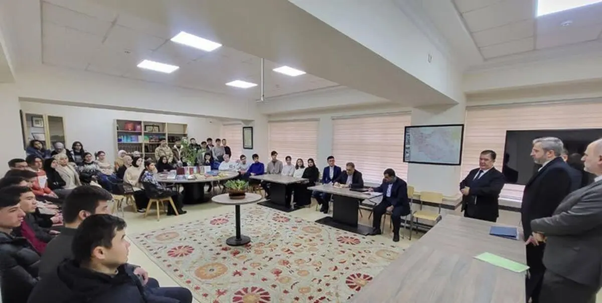 عدم اعتماد به دشمن و عدم اتکا به بیگانگان تضمین‌کننده پایداری پیشرفت است