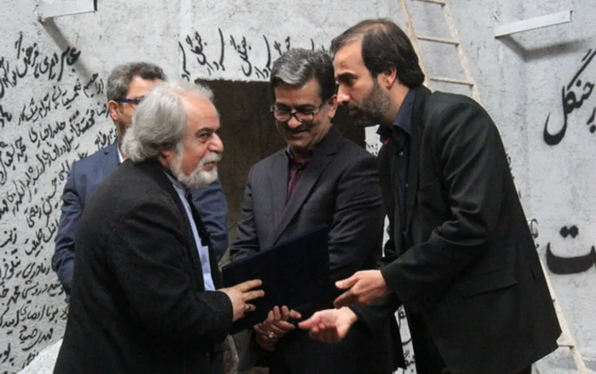 اردیبهشت تئاتر گیلان در سالن نیمه‌کاره برپا شد