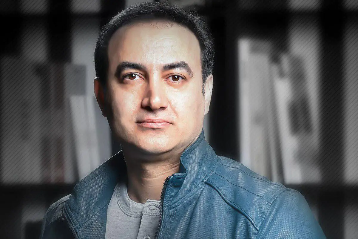 امیر قدرجانی از عشق اول خواند+صوت