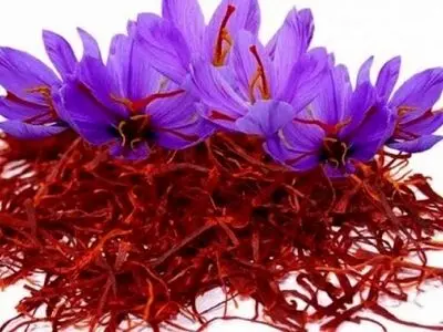 قیمت انواع زعفران امروز سه‌شنبه ۲۳ مرداد ۱۴۰۳ + جدول