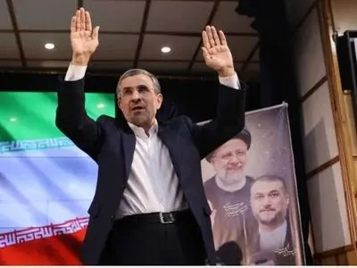 هدف اولیه جنگ بازگرداندن احمدی‌نژاد به قدرت در ایران بود