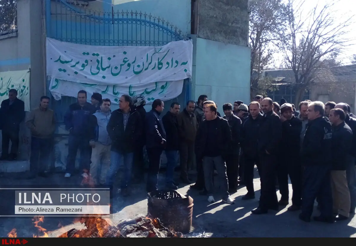 یک ماه از مطالبات کارگران پارس قو پرداخت شد/ ادامه تجمع صنفی مقابل درب کارخانه