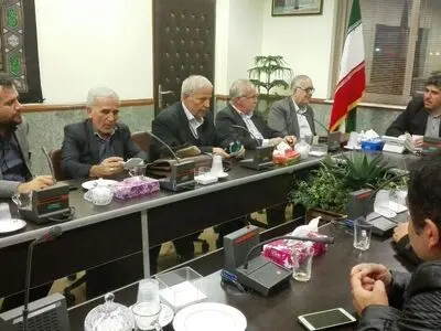 دیدار اصلاح طلبان با معاون عمرانی استاندار قم + تصاویر