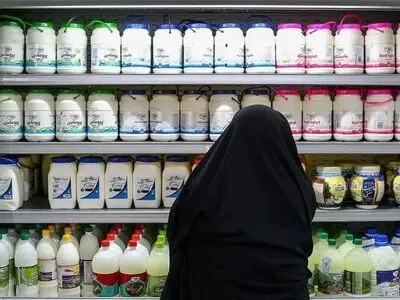 افزایش ۶۰ درصدی قیمت شیر خام طی ۵ ماه / کوتاهی وزارت کشاورزی در نظارت