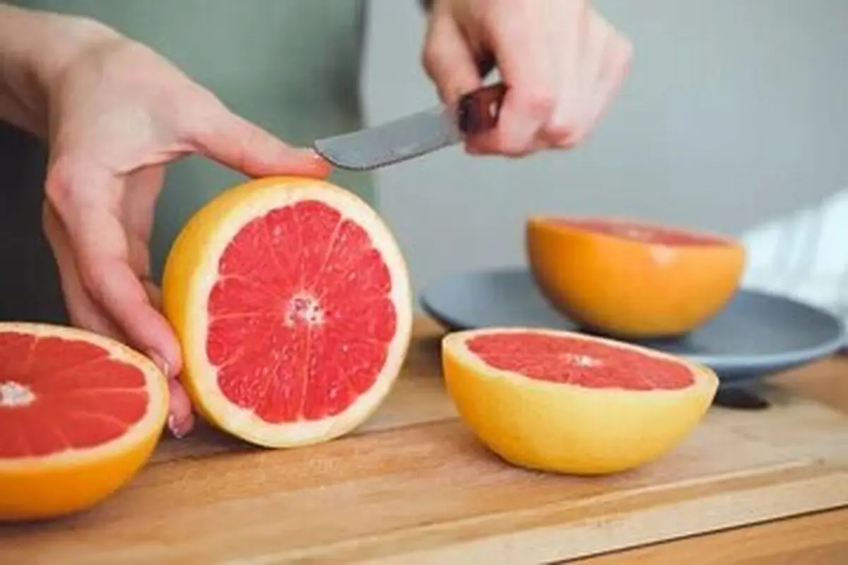 چربی خون را با این میوه زمستانی کنترل کنید
