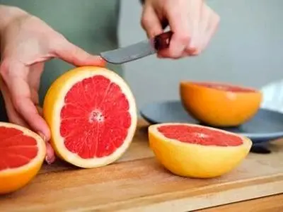 چربی خون را با این میوه زمستانی کنترل کنید