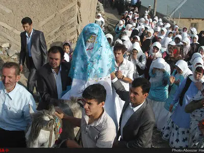 مراسم سنتی عروسی در روستای انبوه عمارلوی رودبار گیلان