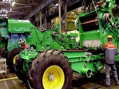 اعتراض کارگران کمباین‌سازی تبریز به اصرار کارفرما برای قراردادی شدن