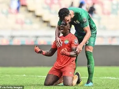 تساوی تاریخی با الجزایر: «کامارا» قهرمان ملی سیرالئون!