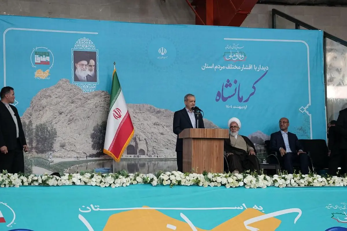 رئیسجمهور: میخواهند ایران را ضعیف جلوه دهند، اما ایرانیان را نمیشناسند