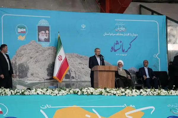 رئیس‌جمهور: می‌خواهند ایران را ضعیف جلوه دهند، اما ایرانیان را نمی‌شناسند