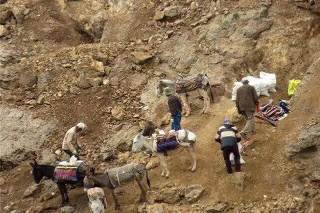 ریزش تونل معدن و جان‌باختن یک نفر در جریان برداشت غیرمجاز