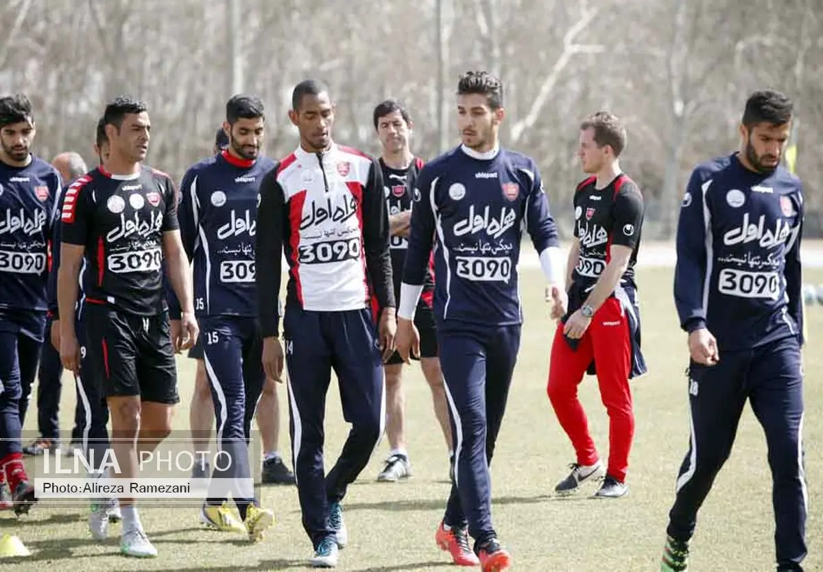 حضور پرسپولیسیها در جلسه آنالیز کادر فنی