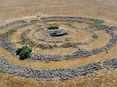 معمایِ «چرخِ ارواح» در سوریه پیچیده‌تر شد/ با یک سازه‌ی نظامی مواجهیم یا یک رصدخانه؟!