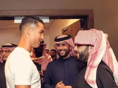 رونالدو وارد عرصه باشگاه‌داری می‌شود