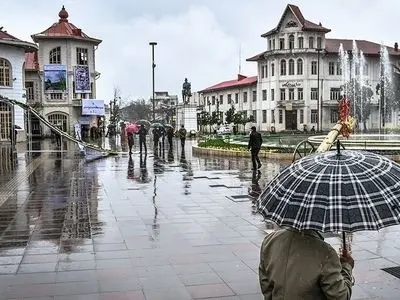 ورود سامانه بارشی طی پنجشنبه به کشور / روز اول عید اکثر نقاط کشور از جمله گیلان بارانی است