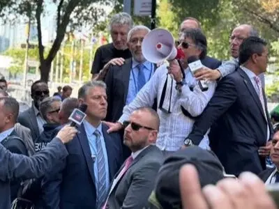 لغو روادید رهبر کلمبیا پس از سخنرانی در تظاهرات نیویورک/فیلم