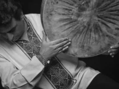 همکاری عماد توحیدی با قاسم افشار و مجید اخشابی در قطعات عاشورایی+نماهنگ