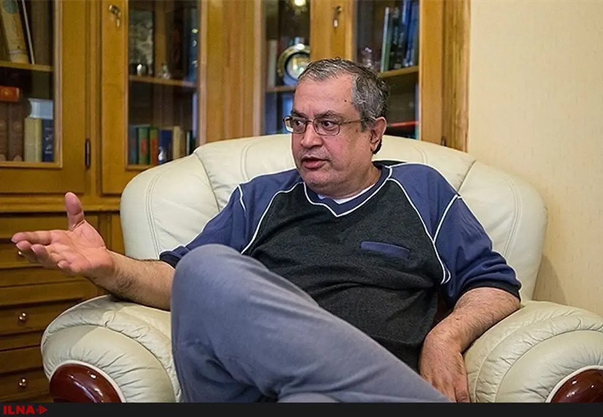 جمهوری اسلامی فعلا آنقدر قدرت دارد که بتواند سرپا بایستد/راهی جز توافق نیست/ اصلاح‌طلبان منتظرند، بلکه سر آقایان به سنگ بخورد/ ترکیب نظامی استانداران، برای مواجهه با وقایع غیرمترقبه است 