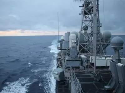  Two US Navy Warships Transit through Taiwan Strait