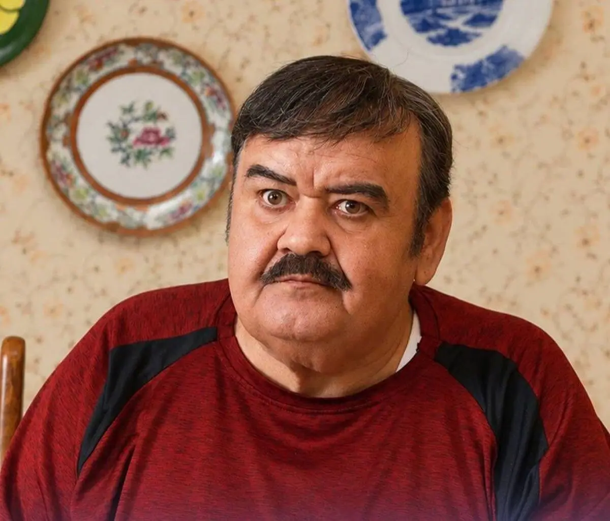 «ماه عسل» با اکبر عبدی جای «دیوار دفاعی» را می‌گیرد
