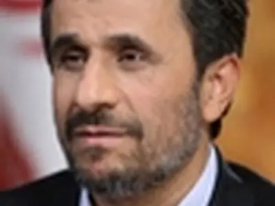 مراسم تشییع والده محمود احمدی‌نژاد برگزار شد