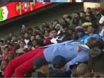 ویدئو: اشک‌های تلخ هوادار وفادار کنگو در سوگ یک رویا