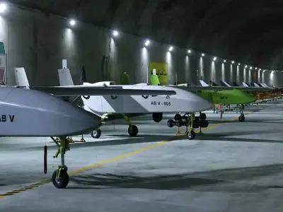 رسانه اماراتی: پهپادهای ایران چگونه ناوگان دریایی آمریکا را به چالش می‌کشند؟