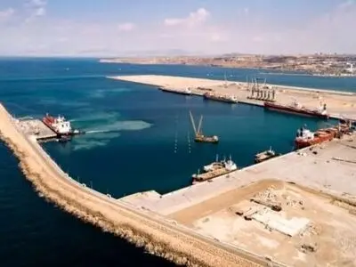 استثمارات بقيمة ملياري دولار لتطوير مدينة مكران البتروكيمياوية في تشابهار
