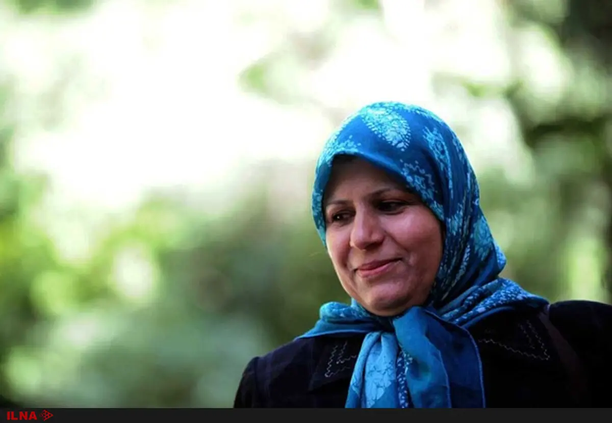 نویسنده ایرانی جورِ نبودِ نهادهای مدنی را به دوش می‌کشد/ برای برخی از زنان بی‌عدالتی‌ عین عدالت است