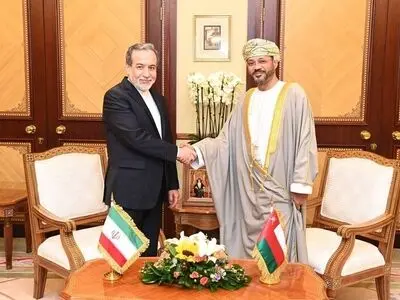 
Iran, Oman top diplomats hold meeting in Ashgabat
